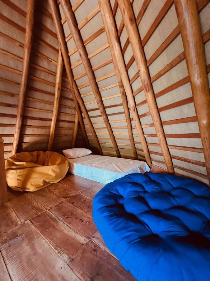 Turtle Wood Cabin Tangalle Bagian luar foto