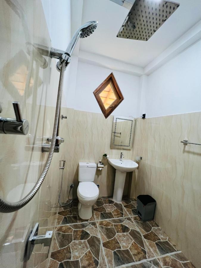 Turtle Wood Cabin Tangalle Bagian luar foto
