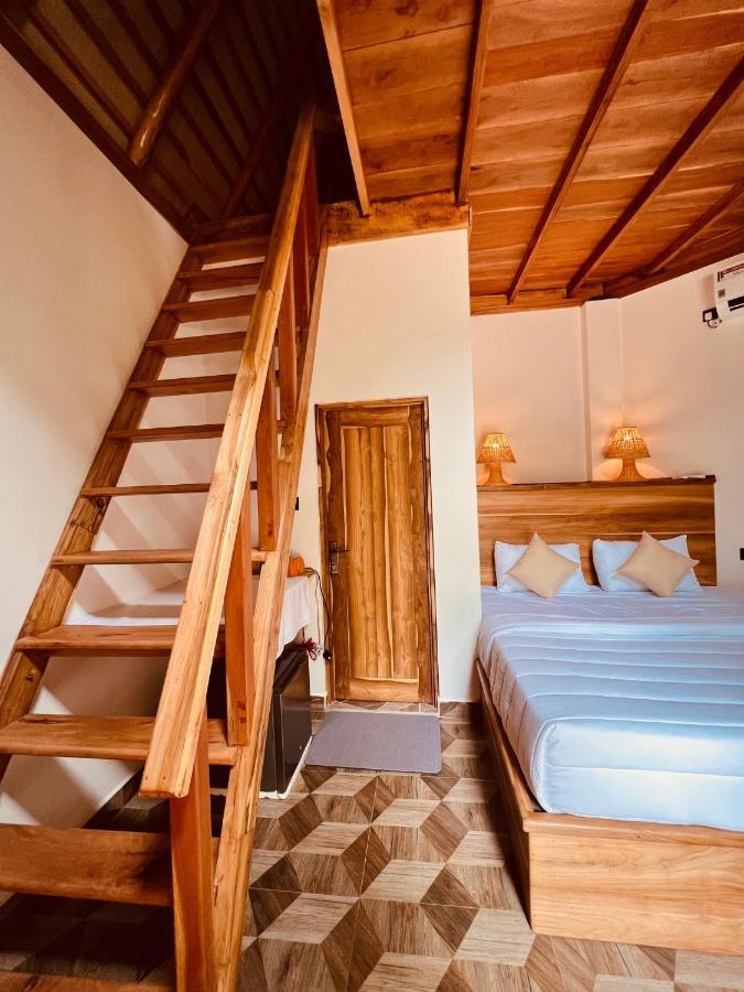 Turtle Wood Cabin Tangalle Bagian luar foto