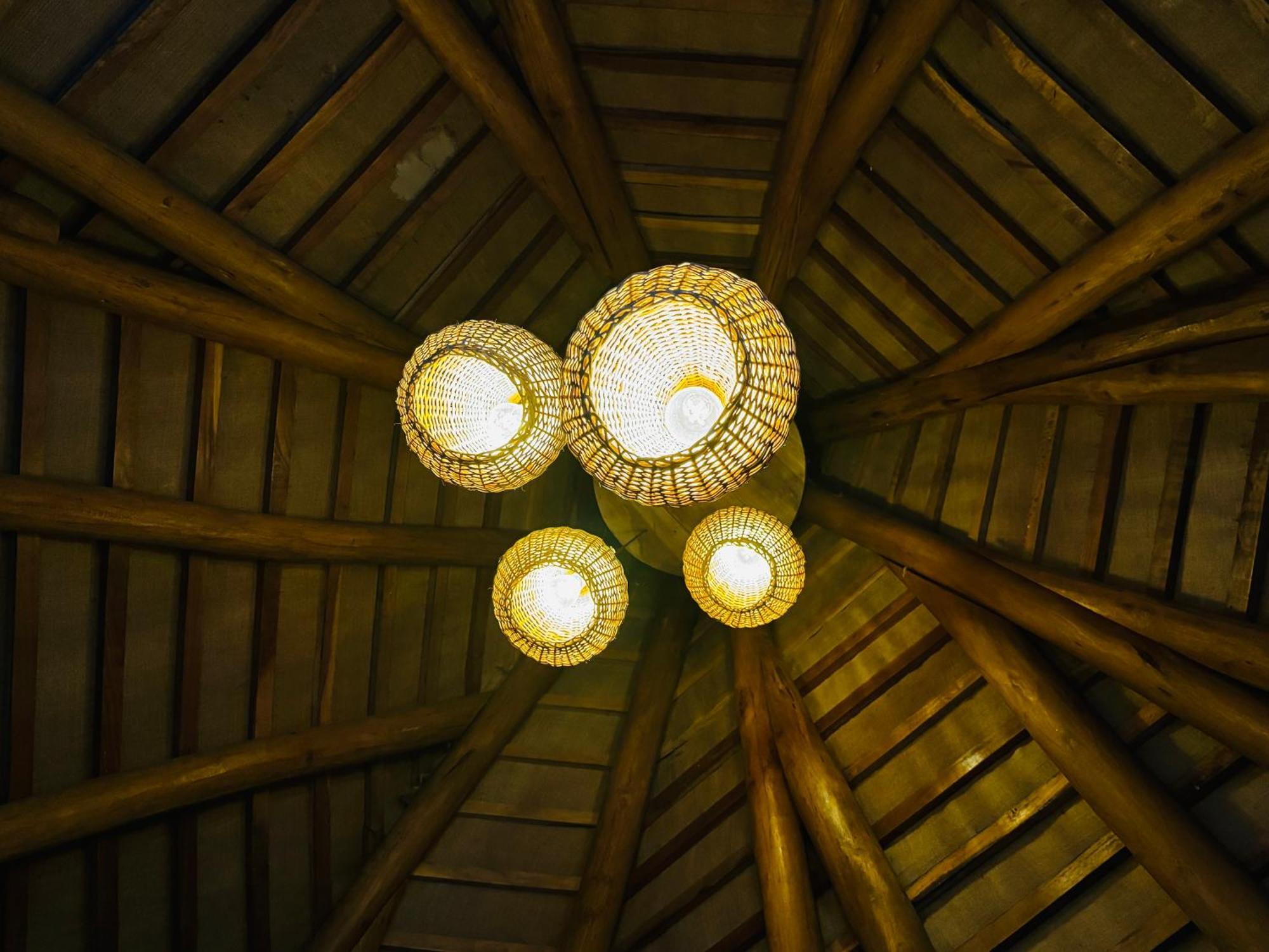 Turtle Wood Cabin Tangalle Bagian luar foto