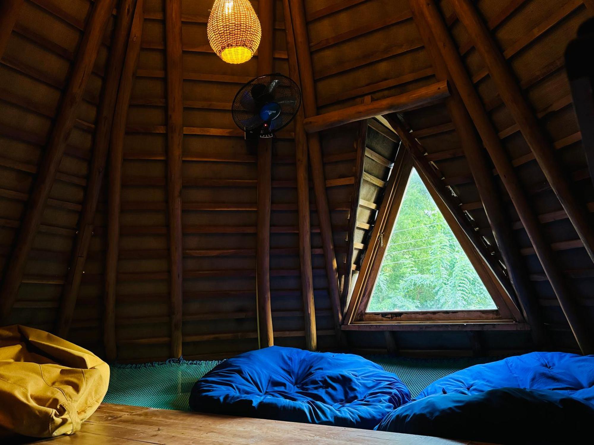 Turtle Wood Cabin Tangalle Bagian luar foto